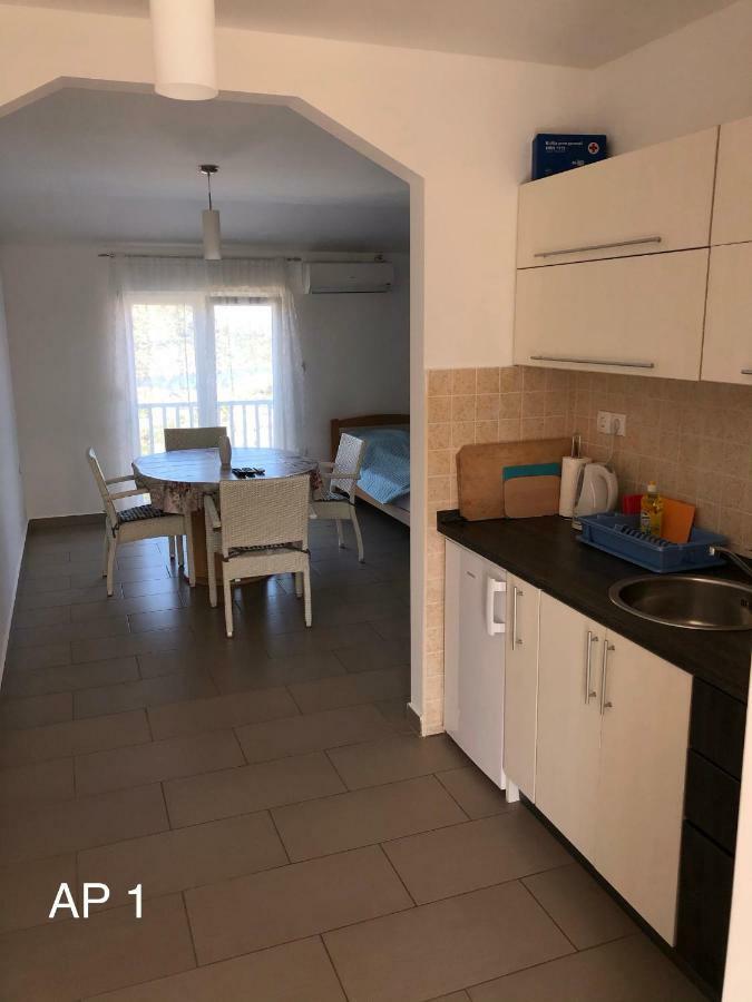 Apartments Zora Rogoznica  Luaran gambar