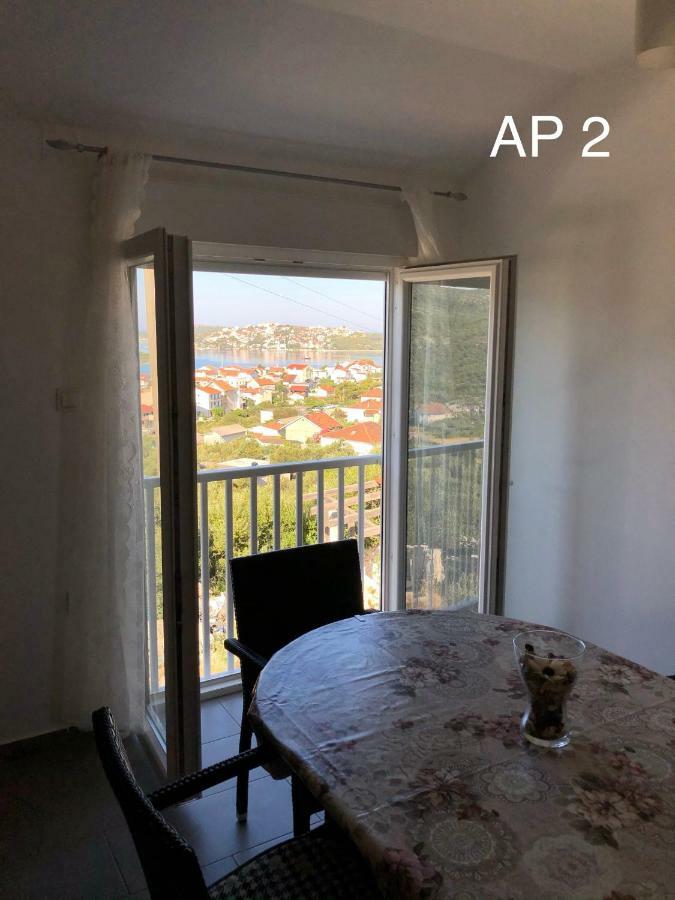 Apartments Zora Rogoznica  Luaran gambar